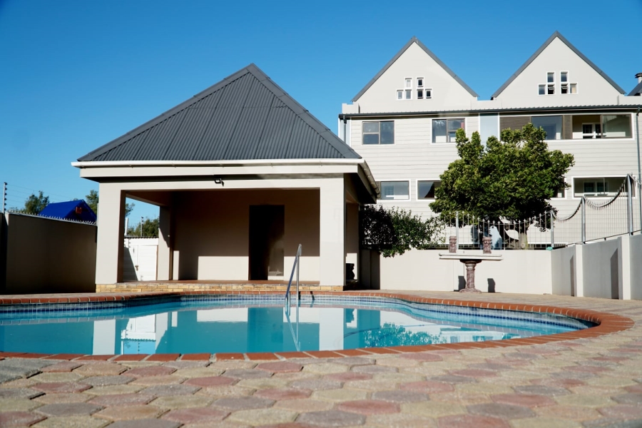 2 Bedroom Property for Sale in Hartenbos Central Western Cape